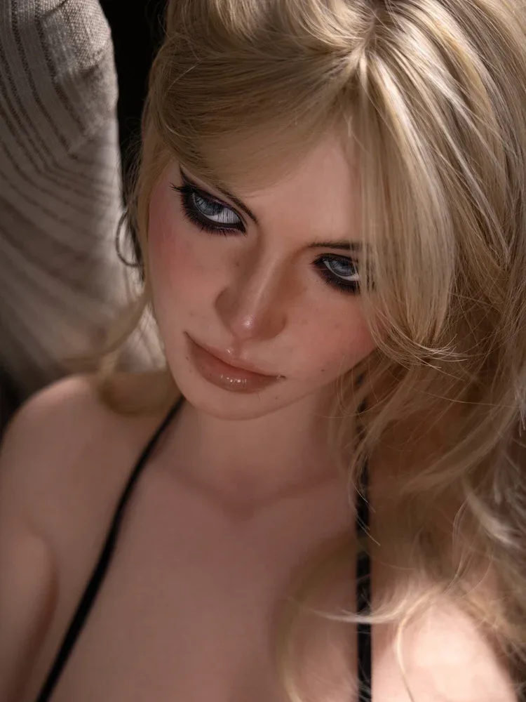 F8618—158cm\/5ft2-76.1lbs F Cup TPE Soccer Sex Doll  | Firefly Diary Max view 2